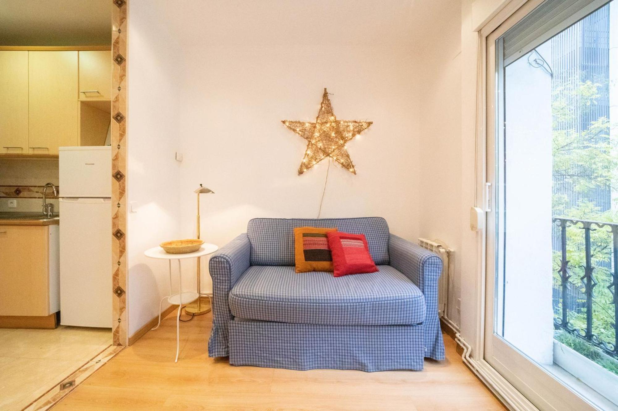 Apartamento Con Encanto Y Luz En Pleno Centro Madrid Exterior foto